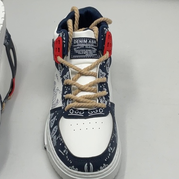 Men’s white and blue fashion sneakers, size 8.5 - Picture 8 of 9